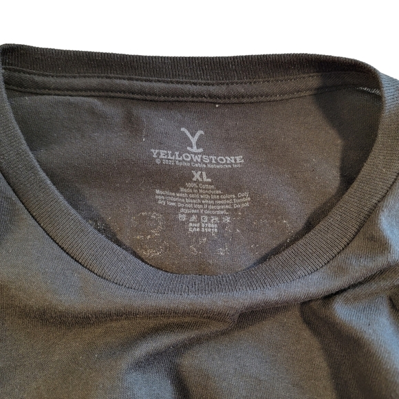 Yellowstone Dutton Ranch Promotional T-Shirt Tee Baseball Cap Hat Bundle NWT XL - Picture 3 of 11